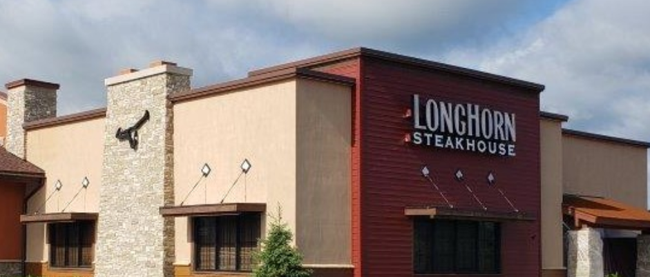 Delicious Commercial Painting: Longhorn Steakhouse Restaurant!
