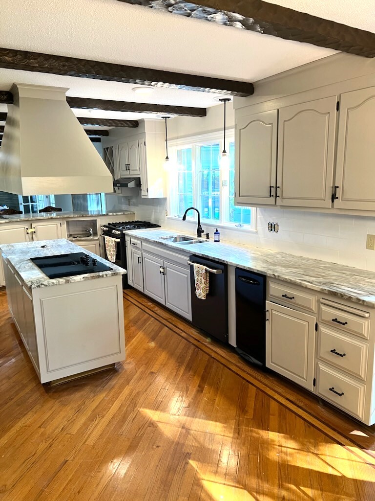 Transform Your Kitchen: The Art of Painting Cabinets