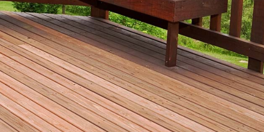 How to Tell If Your Deck Needs a Spring Cleaning