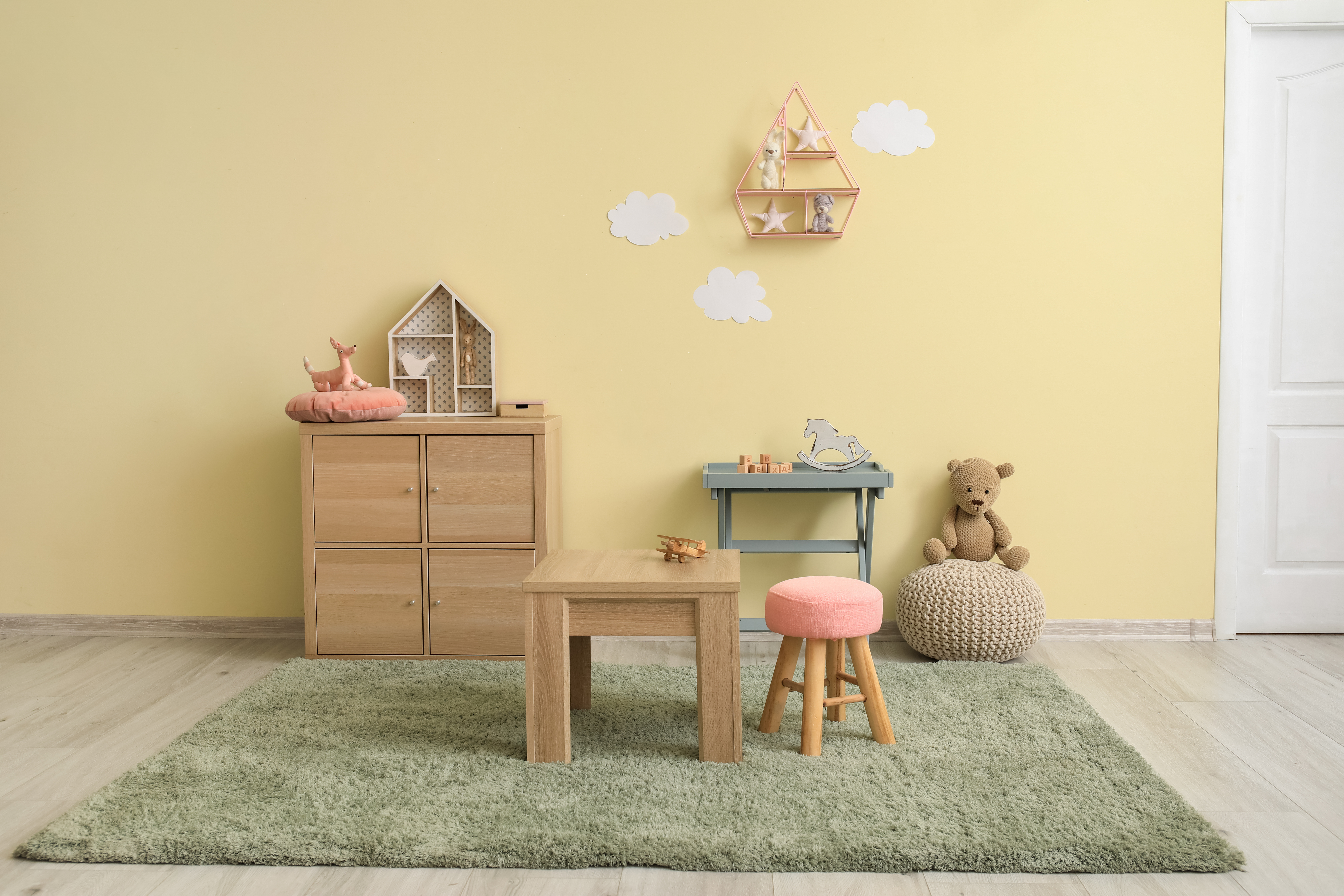May-blog-2-photo-yellow.jpeg#asset:29007