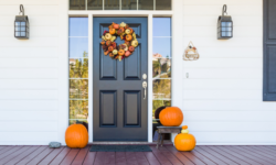 How to Touch Up Your Exterior Paint This Fall