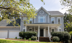 Revitalize Your Home's Exterior: Top Summertime  Painting Projects