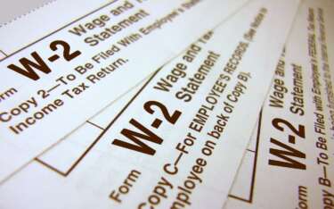 Why Choosing a Contractor With W-2 Employees Guarantees Better Painting Results
