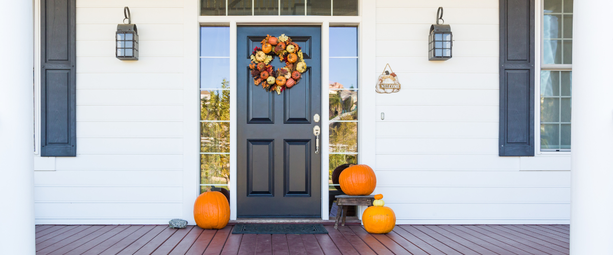 How to Touch Up Your Exterior Paint This Fall